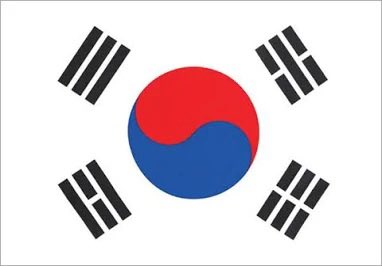 RedElephant_X's tweet photo. 5.18 역사에 대해 당신이 어떤 견해를 갖든, 그것은 철저히 개인의 사상과 자유입니다. 역사적 사건을 놓고 서로 다른 해석을 두고 논쟁하는 것은 민주사회에서 당연한 권리입니다.

그런데 국가가 특정 역사관을 ‘공식’으로 정해놓고, 이를 믿지 않으면 처벌하겠다고 나서는 것은 도대체 무슨 논리입니까?
이건 자유가 아니라 사상 통제입니다. 국가가 역사를 독점하고 국민에게 강요하는 순간, 그 나라는 이미 민주주의를 포기한 것입니다.

이제 그만, 역사를 빌미로 어린 세대에게 이념적 족쇄를 채우는 일을 중단하십시오.

특정 한 개인이 사법부를 자기 손아귀에 넣고 자신의 죄를 면제받으려는 법을 만들려는 시도, 국가 재정을 자기 돈 쓰듯 함부로 쓰는 행태도 당장 멈추십시오.

지금 당장 부정선거의 진실을 밝히고, 국민의 주권을 바로 세우십시오. 기본입니다.

그것이 국가가 해야 할 일입니다.