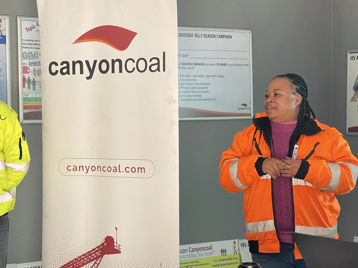 canyoncoal's tweet photo. UJ Mining Forum students spent the day at #KhanyeColliery gaining practical insight into mining.

Presentations by Chief Health and Safety Officer Sipho Mngomezulu, Environmental Officer Khomotso Mpahla, Geologist Jesse Oosthuizen (who also covered mine surveying), Senior Mine Planner Thabang Matlala and Ingwenya Metallurgist Sibongile Makhalema provided students with a deeper understanding of safety, environmental management, geology, surveying, mine planning and coal processing. #CanyonCoal #Menar #UJMiningForum @go2uj