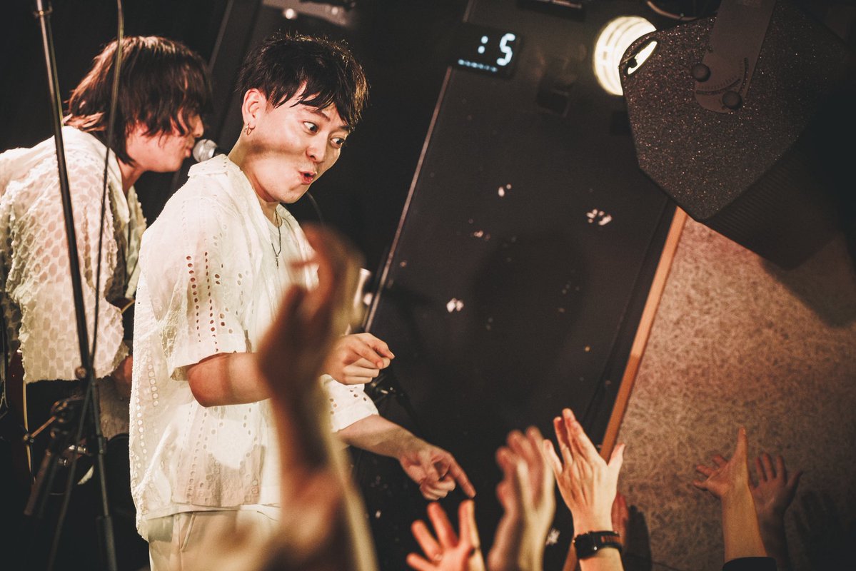 RoomLucy's tweet photo. 🔻Live Photos 💐

2026.7.5 @下北沢Flowers Loft
『#サマータイムディスコ』Release Live
“ミラーボールを浴びて”

📷 @sueyoshiryouta https://t.co/1CBDb6jzV9