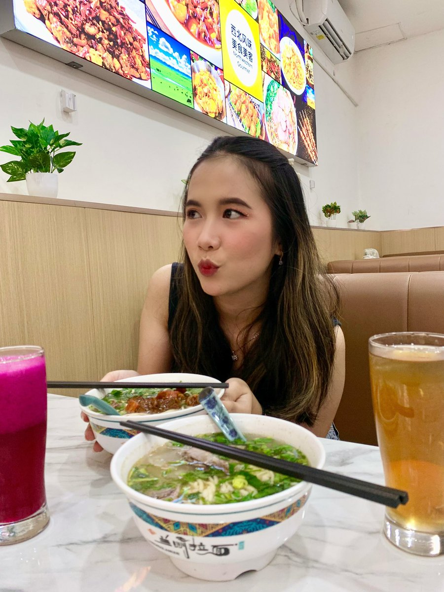 Dahlialee211's tweet photo. Suka jajan😊 https://t.co/X8kycGDpTK