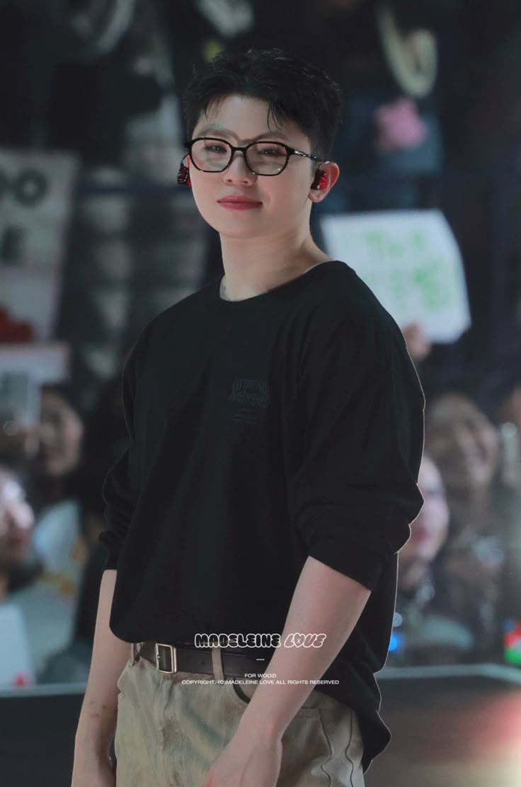 woozihourly_'s tweet photo. #우지 #WOOZI #세븐틴 #SEVENTEEN https://t.co/oIARM8ZzPl