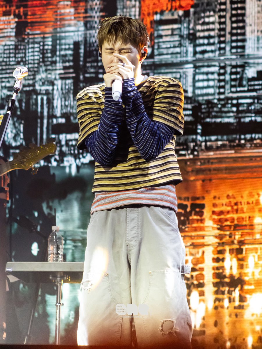 onemedia_global's tweet photo. IN PHOTOS: #KimSungkyu reunited with Filipino INSPIRITs during his 2026 KIM SUNGKYU LIVE [LV4: LEAP TO VECTOR] IN MANILA, filling the night with his nostalgic performances, powerful vocals, and unforgettable happenings. 💛

Here’s a look back at some of the concert’s best moments. 

#김성규  #INFINITE #LV4_LEAP_TO_VECTOR #LV4inMNL @wishusluckent