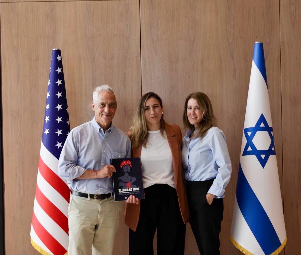 AliAbunimah tweet picture