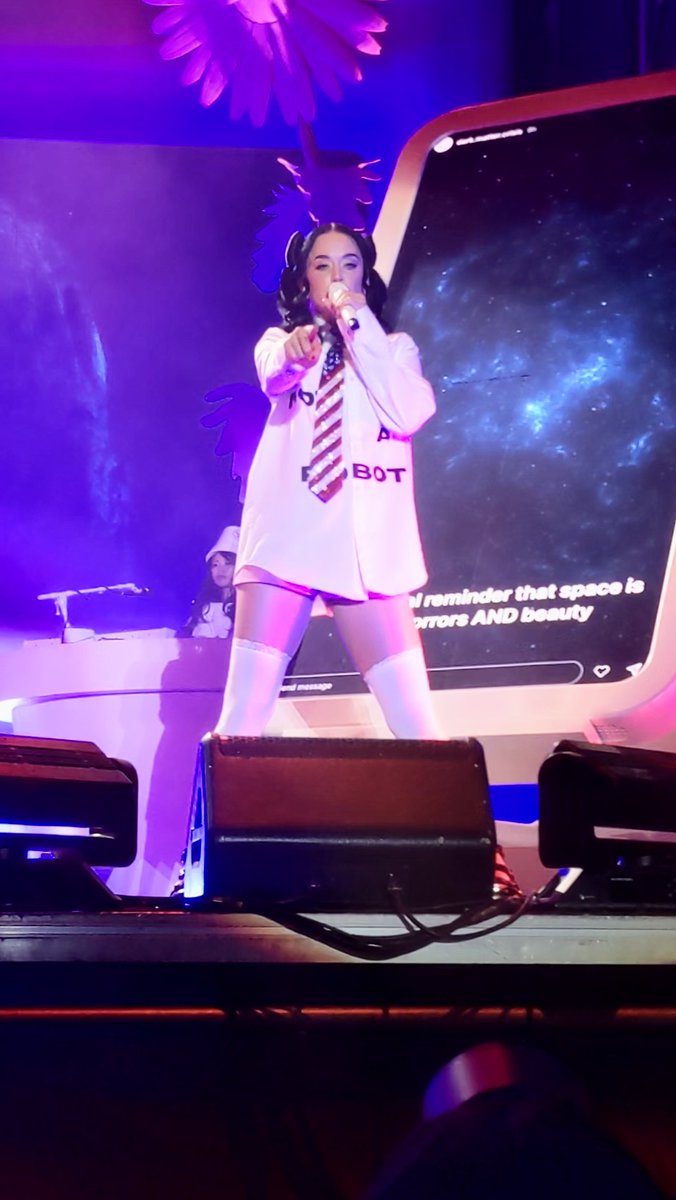 _paulannister's tweet photo. this is the part of me that you're never gonna ever take away from me✨ last night in madrid was everything @katyperry i love you for life🩷🦋 https://t.co/nOjIgpWXtD