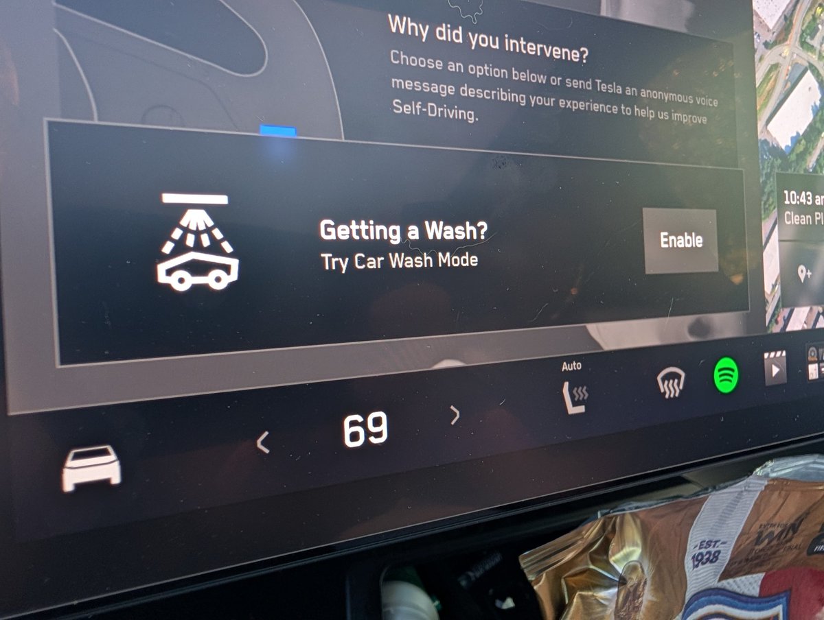 DaveMattson's tweet photo. "You can't take a Cybertruck into a car wash" they say. Please, the truck gets so excited for them it has its own adorable graphic for it. https://t.co/9oMQdsfTc7