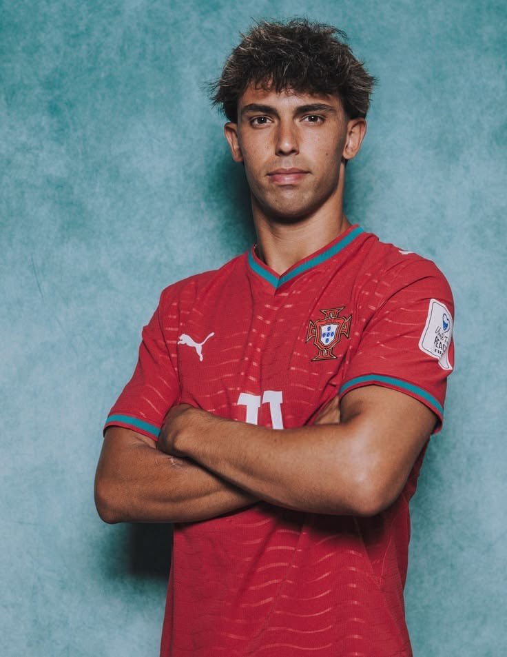 mbafraaude's tweet photo. 🇵🇹 CAMBIO DE ÚLTIMA HORA EN PORTUGAL

✅ Juega Joao Félix
￼❌ Leao se queda en el banquillo https://t.co/XIUaqGItT2