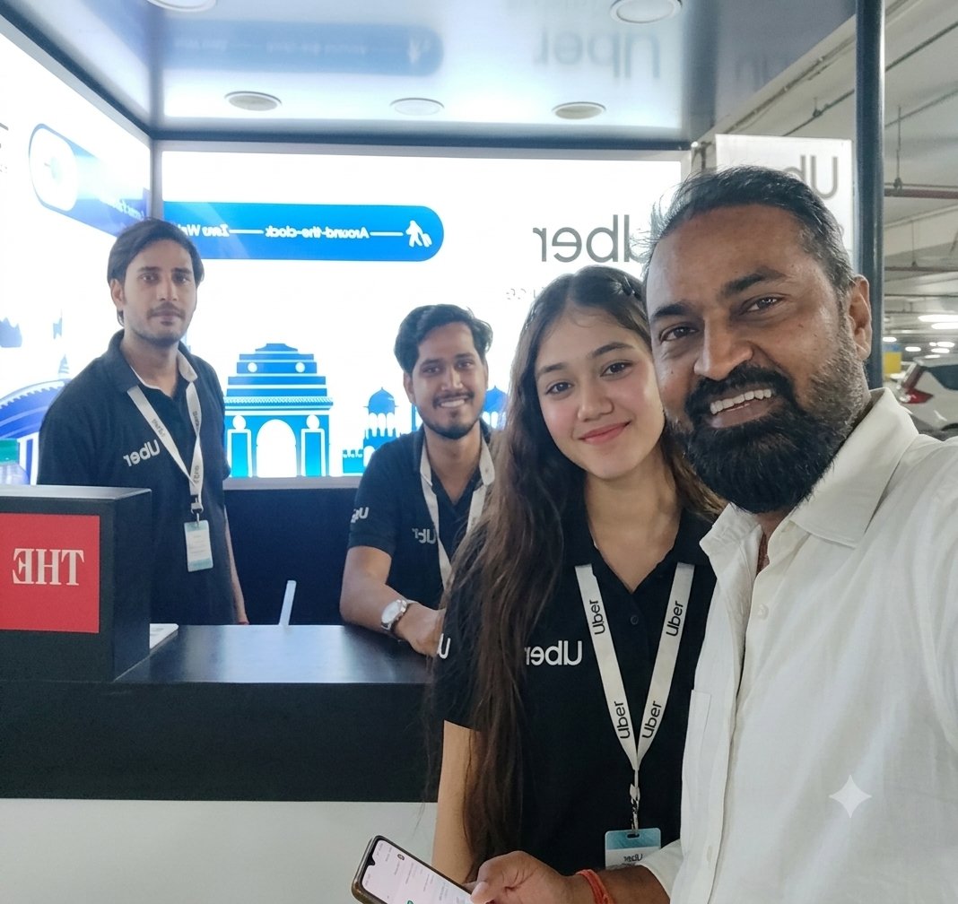 thangs4u's tweet photo. Shoutout to Jiya at the @Uber_India T3 counter! 🙌 This morning, she helped me connect to my ride &amp; even shared her number for support. Later, when I forgot my earpods in the car, she went above &amp; beyond to track the driver down, retrieve them, and hand them back 2 me at desk 1/2 https://t.co/IVfLYnfIBO