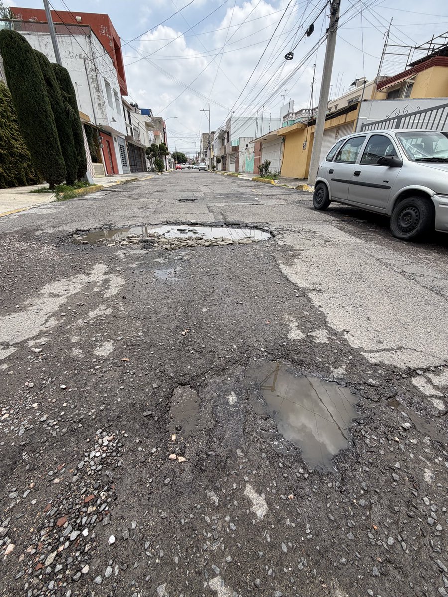ro_fuents's tweet photo. Oye @PueblaAyto @armentapuebla_ @pepechedrauimx  ¿te parece justo? https://t.co/6BE54Zsh5d
