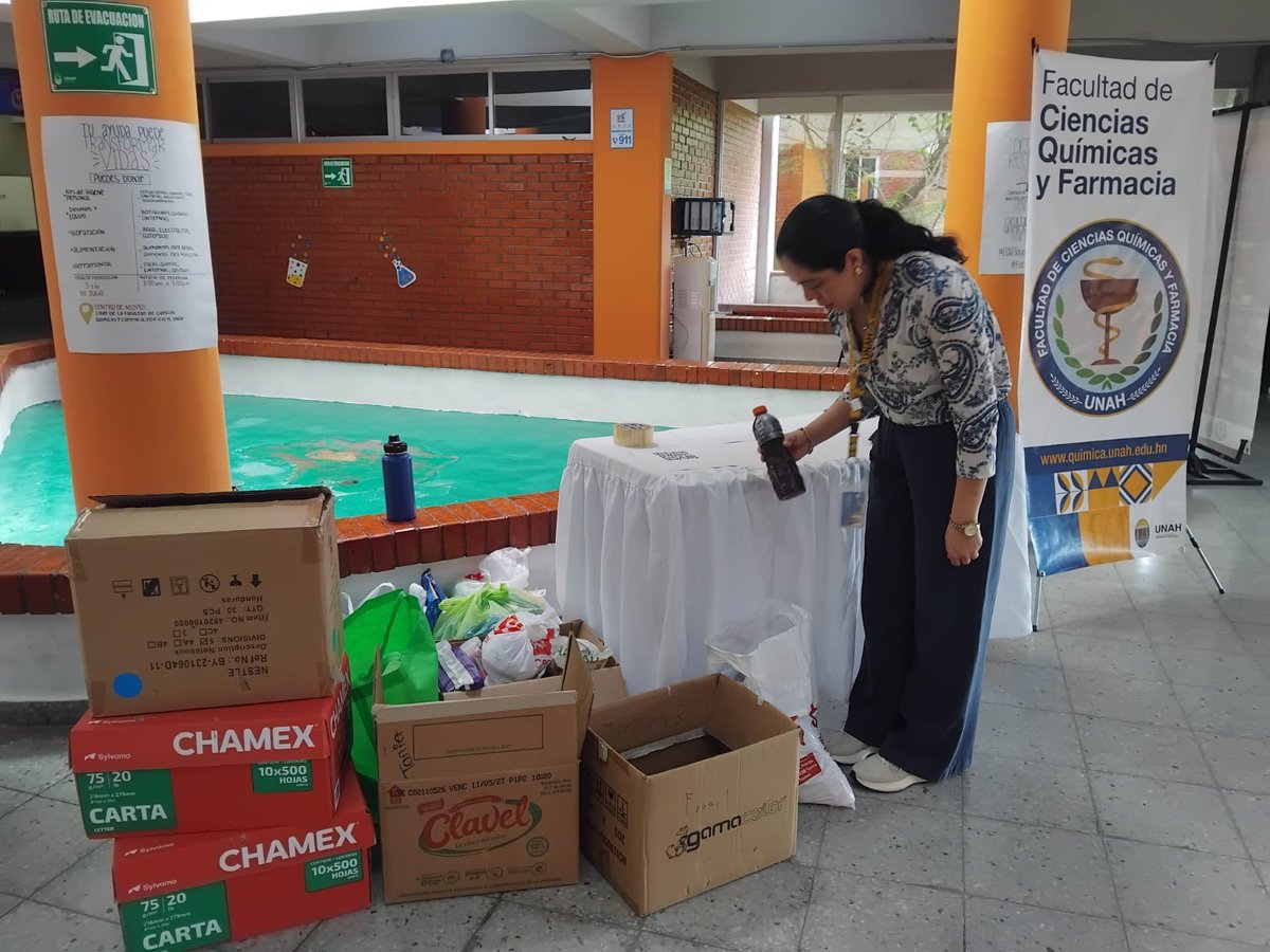 QQFF_UNAH's tweet photo. ¡RECORDATORIO!

En la Facultad de Ciencias Químicas y Farmacia continuamos avanzando en la campaña de recolección de víveres para brindar apoyo a las familias afectadas por el terremoto en Venezuela.

Te esperamos de 8:00 a.m. a 3:00 p.m. lobby de la Facultad.

¡Súmate! https://t.co/OfMwmp7Duc