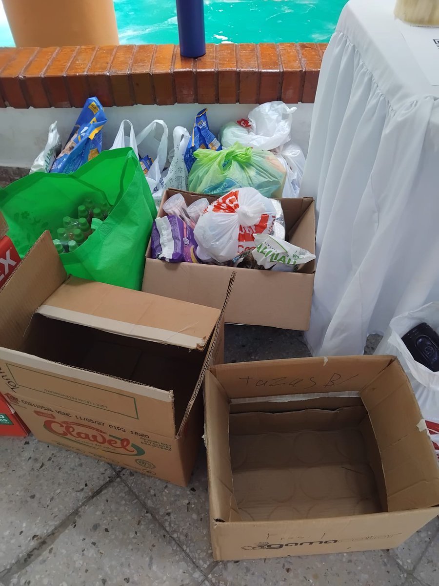 QQFF_UNAH's tweet photo. ¡RECORDATORIO!

En la Facultad de Ciencias Químicas y Farmacia continuamos avanzando en la campaña de recolección de víveres para brindar apoyo a las familias afectadas por el terremoto en Venezuela.

Te esperamos de 8:00 a.m. a 3:00 p.m. lobby de la Facultad.

¡Súmate! https://t.co/OfMwmp7Duc