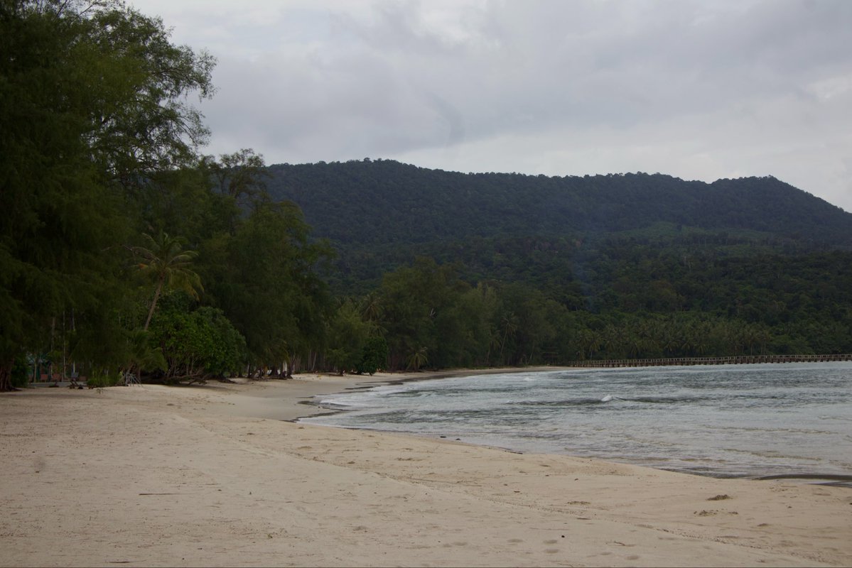 Iwashereyt's tweet photo. Koh Rong, Cambodia 🇰🇭

Rented a moped for 81,300 KHR (£14.96) for two days and explored the island. Muddy forest tracks, deserted beaches, and quiet fishing villages. A great glimpse of life on Cambodia’s second-largest island.

#KohRong #Cambodia #Backpacking #IslandLife https://t.co/17CvamtUBI