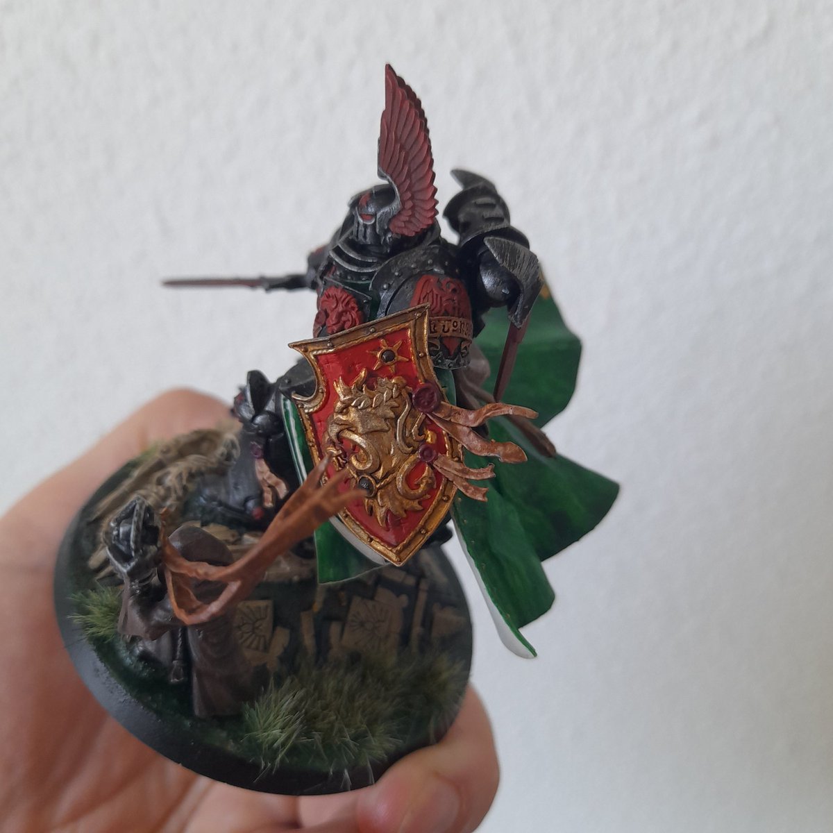 Custodes_'s tweet photo. Bonjour sa fait longtemps que j'ai rien posté ici voici le Lion El Jonson.
#warhammer40k 
#WarhammerArt 
#WarhammerCommunity https://t.co/vZJfcIra99
