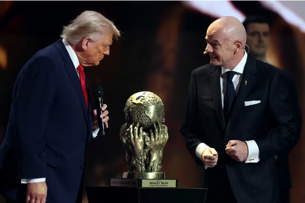 BaluStuff's tweet photo. Donald Trump: Makes one call to FIFA

FIFA: "Yes sir, reversing immediately." 🫡

Trump: "Nobody stops wars like I do... and now I'm stopping red cards too. You're welcome." 🇺🇸🦅

#Trump #FIFA #Balogun #Football https://t.co/PYVRKtWktu