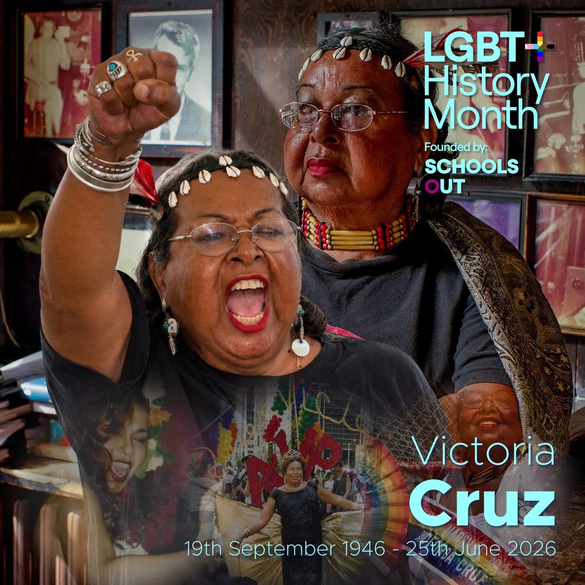 CarlaAntonelli's tweet photo. Ha fallecido a los 79 años Victoria Cruz, veterana de Stonewall. Cruz nació en Guánica, Puerto Rico, en 1946 y se mudó siendo muy pequeña a Nueva York. Con solo 23 años ya estuvo en el Stonewall Inn la noche del 28 de junio de 1969, cuando estalló la rebelión que hoy en día conmemoramos. Hermana y amiga de Marsha P. Johnson y Sylvia Rivera. De Marsha protagonizó en 2017 un documental de investigación por su más que posible asesinato en el río Hudson.

Trabajó como bailarina, en la calle, peluquera y auxiliar de enfermería. En 1996 sufrió acoso y agresiones en su trabajo por ser una mujer trans, y eso la llevó al New York City Anti-Violence Project, donde acabó pasando 17 años ayudando a víctimas de violencia contra la comunidad LGBTQ+.

Siempre llevó con orgullo su sangre taína luciendo tocados con plumas y caracoles que ella misma se hacía. 

Nos dejó el 25 de junio de 2026 en Manhattan a escasos días del aniversario de Stonewall, con 79 años.

Descansa en paz, Victoria Cruz. Gracias por tu vida y tu entrega hacia las personas del colectivo que más lo necesitaban.