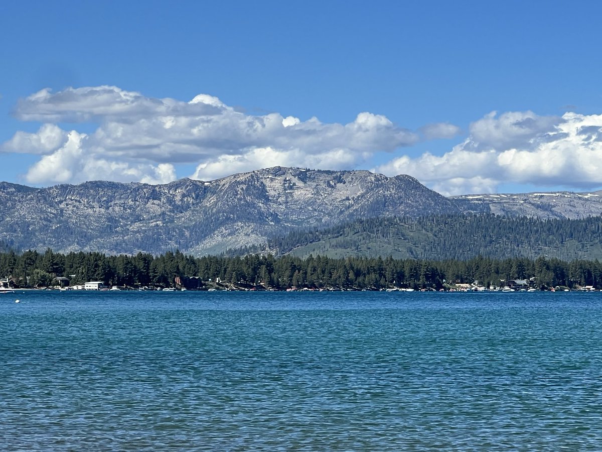 iseibun8964's tweet photo. Lake Tahoe真的很美
下次还想去 https://t.co/uUKpxiximM