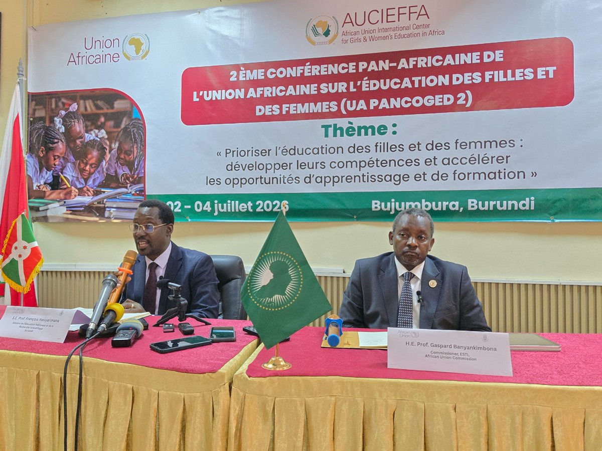 KazozaFM's tweet photo. Dans une réunion de haut niveau de @_AfricanUnion , le ministre de l'Éducation, François Havyarimana, a appelé à soutenir l'éducation des filles, à l'école comme dans la communauté, pour garantir l'égalité des chances avec les garçons.

#Burundi #Education https://t.co/HYZO1q0vaw