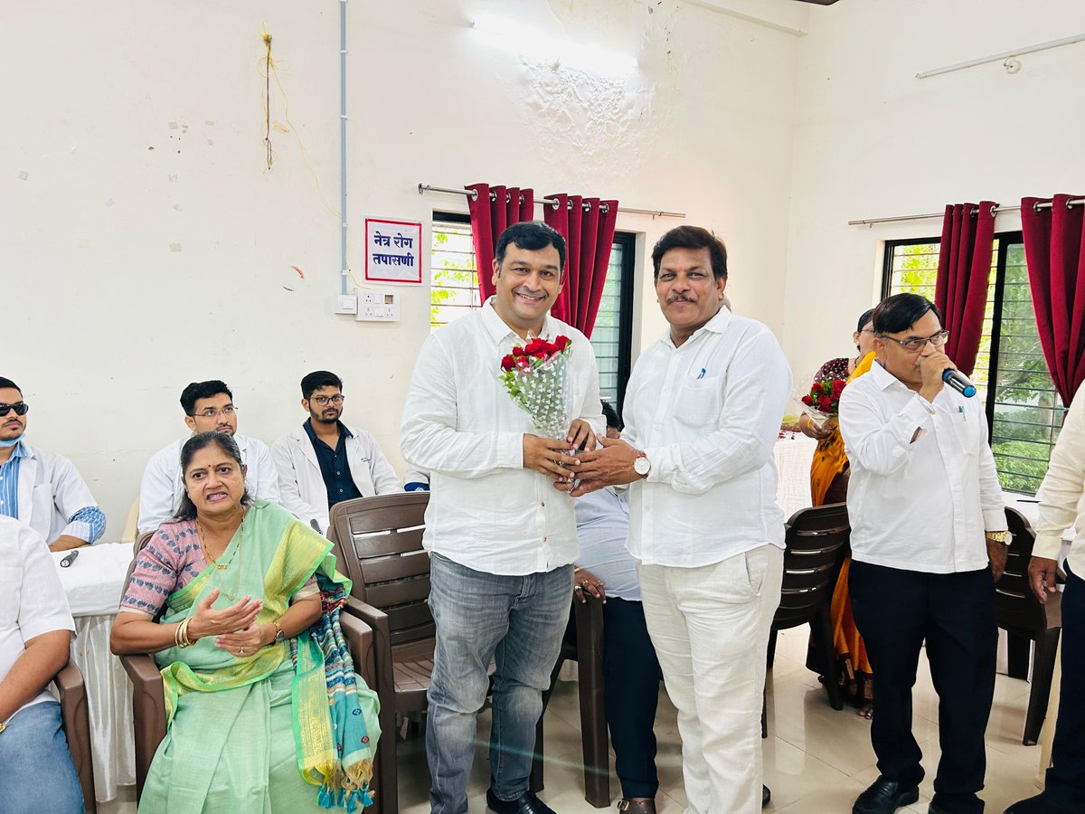 NGPRiteshG's tweet photo. मुख्यमंत्री देवेंद्रजी फडणवीस यांच्या वाढदिवसानिमित्त आयोजित महाआरोग्य शिबिराच्या पार्श्वभूमीवर सुरू असलेल्या स्कॅनिंग कॅम्पना आज महापौर नीताताई ठाकरे व सत्तापक्ष नेते नरेंद्र (बाल्या) भाऊ बोरकर यांच्यासमवेत भेट देऊन पाहणी केली. #DevendraFadnavis #CMDevendraFadnavis https://t.co/GCx9vpG0qx
