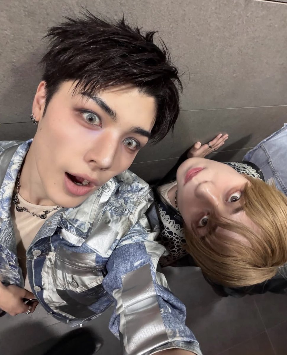 jotakisdaisy's tweet photo. daily i love taki post ft maki cause i love their duo so much !!!! everyone needs to get more rikiz pilled rn, they’re so adorable and i love them so bad . this is for my rikiz enthusiasts https://t.co/rtLTuRu4bF