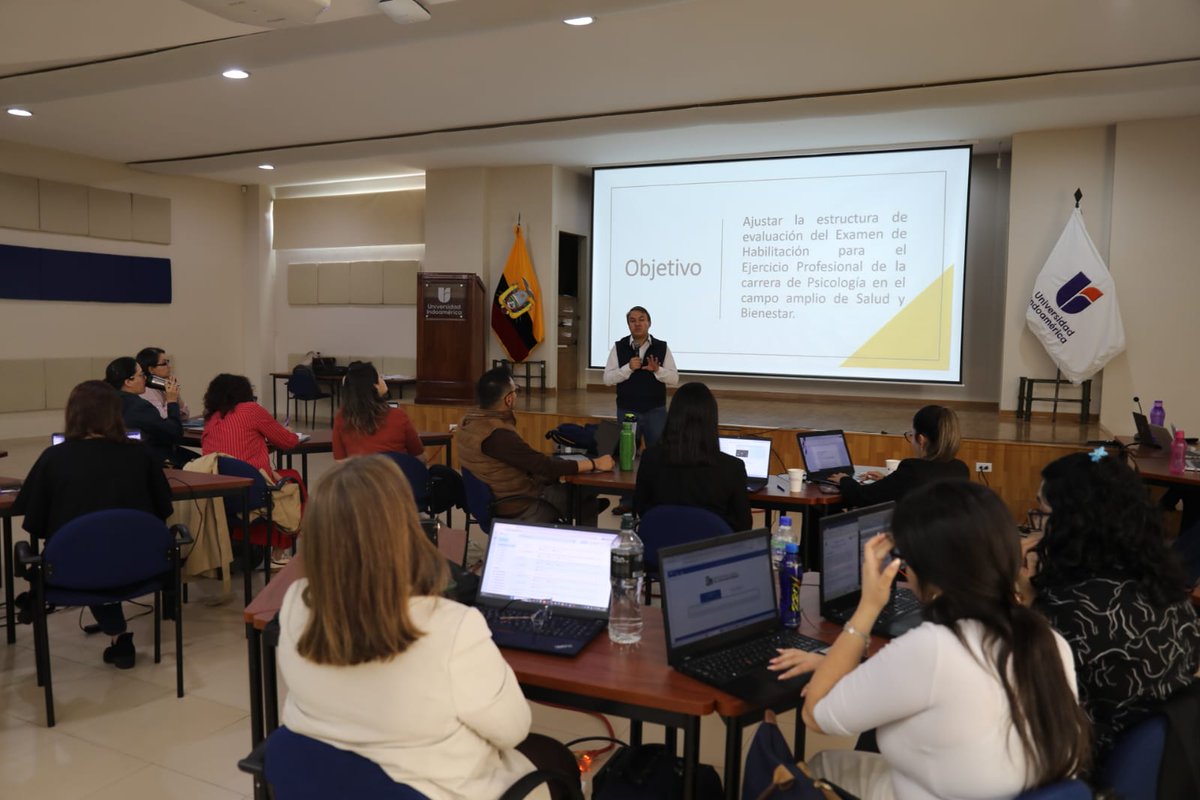 Caces_Ec's tweet photo. 📌Tangya Tandazo, consejera del #CACES, desde la @Uni_Indoamerica lidera el II Taller de la Estructura Conceptual de la Carrera de Psicología, en el campo de salud y bienestar. 

Académicos del país analizan el diseño de la evaluación para el ejercicio profesional. https://t.co/SS71zaDbhY