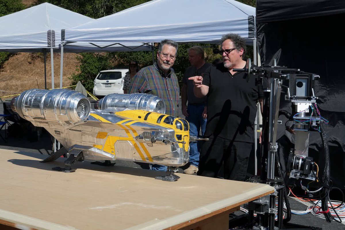 ILMVFX's tweet photo. “I started as a modelmaker, and then I was a motion-control camera operator,” says ILM's John Knoll. “I spent a lot of my misspent youth doing that kind of thing. So it was fun to get back into it.” Read more from Knoll in conversation with author Jamie Benning as they discuss The Mandalorian and Grogu over at https://t.co/MuIAmBPltJ.

Read now: https://t.co/YDuBk7Tul2