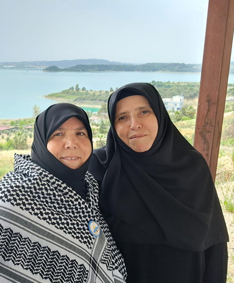 ademozkose's tweet photo. Bu iş artık iyice çığırından çıktı. Mavi Marmara katılımcılarından Fevziye Şenoğlu ve aktivist Sabiha Baturay NATO karşıtı protestolarından sonra sabaha karşı 04.00'te evlerine yapılan operasyonla gözaltına alınmışlar. 80 bin Gazzeli kardeşimizin katillerine karşı anayasal haklarını kullanarak protesto yapan insanları gözaltına almak hukuku çiğnemek değil de nedir? Trump gibi bir soykırım destekçisi için kendi öz vatandaşlarınıza bu zulmü yapmayın.