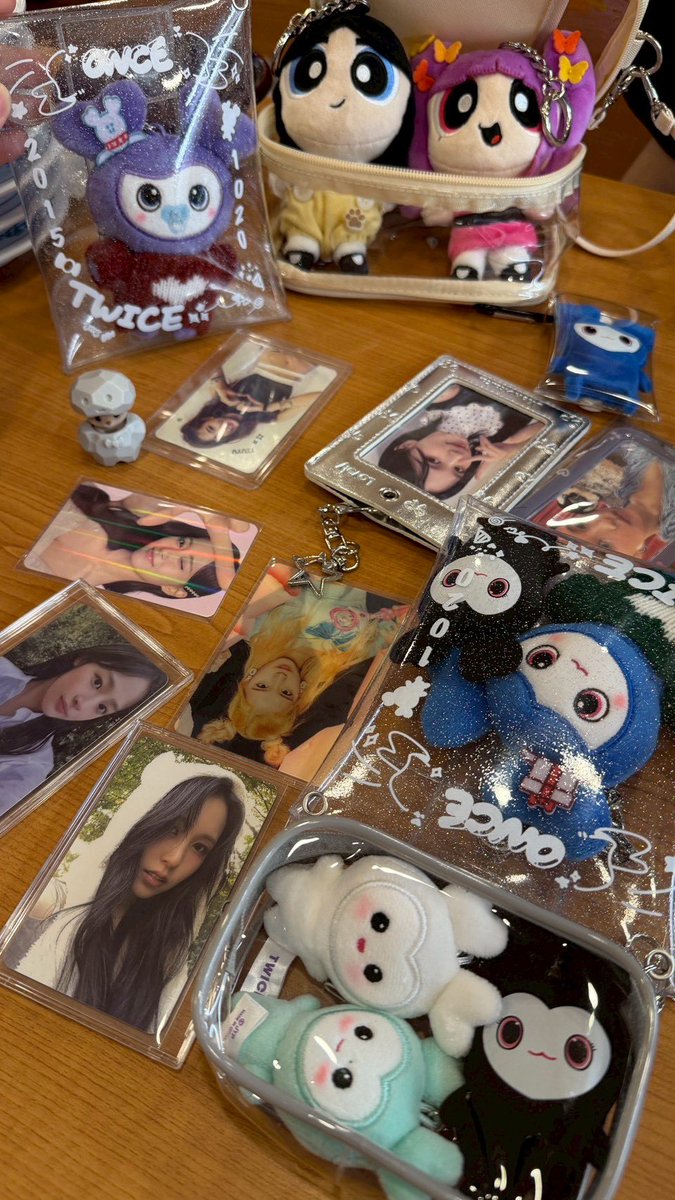 HighWay44_'s tweet photo. 啤酒節後記💬

一定要感謝我的追星好朋友們
沒有你們我就沒有辦法再次見到我追星的初心子瑜💙
謝謝你們陪伴我創造許多幸福的回憶
一起接機
並親眼見證子瑜勇敢地站上舞臺
還完成了SANA的任務
認識了坐在旁邊的ONCE們🫶🏼

高雄雖然炎熱但卻感到呼吸暢快
這趟旅程因為你們而有了真實感

@zzzzzbullshit 🫶🏼 https://t.co/9DQpZxQRGF