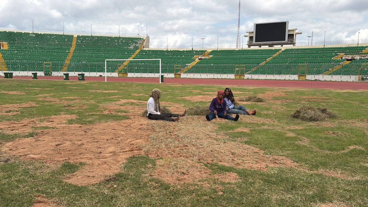 CitiSportsGHA's tweet photo. 📸 🇬🇭 Work is underway on the Baba Yara Stadium pitch as the National Sports Authority steps up preparations for the start of the new football season.

#CitiSports https://t.co/1yERxCl0H0