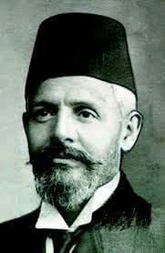 coldekutupaysi's tweet photo. İbretlik bir yazı daha 
Tabii ki Yaşar Gören'den
188 Osmanlı subayı mason oldu. 
GAGAUZ ENVER VE MASON YÜZBAŞI MUSTAFA KEMAL'İ YÖNETEN ADAM: YAHUDİ AVUKAT EMMANUEL CARASSO... 
Fotoğraflar: Selanikli Yahudi avukat Emmanuel Carasso (Karaso)... Karasso, Macedonia Risorta Mason Locası'nın Maşrık-ı Azamı. Sağda Enver ve altta terör örgütünün 322 numaralı üyesi Mason Yüzbaşı Mustafa Kemal... 1908 yılının Kandil’i Makedonya dağları idi. Selanik-Üsküp Demiryolu Müfettişi Mason Yüzbaşı Mustafa Kemal, Osmanlı Devleti'ne savaş açan Gagavuz Enver ile terör örgütünün Selanik’teki merkezi arasında mesaj taşıyordu.
Temmuz 1908. 116 yıl önce bugün…