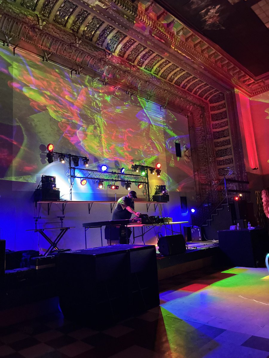 Casa_Di_Napoli's tweet photo. Subsplitta during Rave White And Blue 2026!! #rave #fyp #event https://t.co/OArQbkhRjd