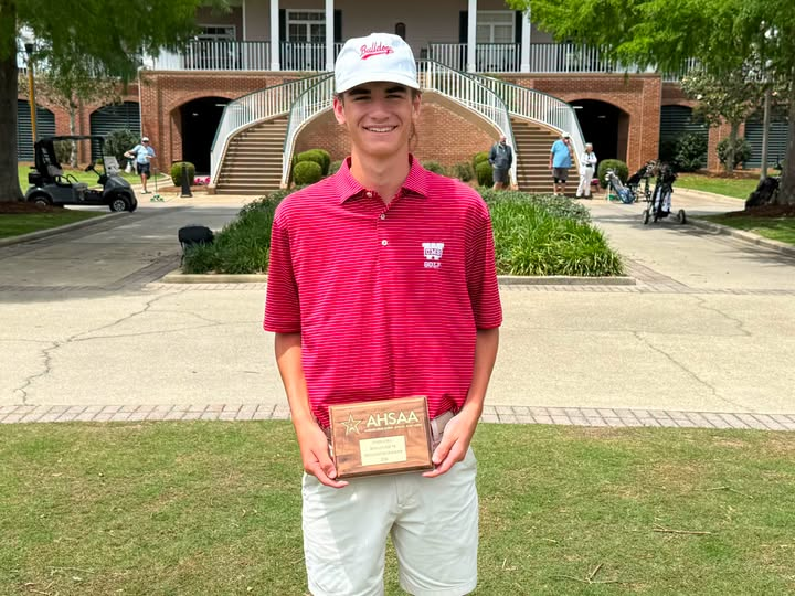 ahsaaradio's tweet photo. The AHSAA Radio Network Coastal Alabama High School Male Golfer of the Year presented by Greene & Phillips - Injury Lawyers is UMS-Wright Preparatory School sophomore golfer Henry Brown. The young sophomore played all season in the number one position for the varsity team. Henry’s season tournament average was 71.06 with a total of -15 through 16 rounds of golf competition. Four of Henry’s rounds were shot in the 60s. The Bulldogs, coached by Brent Daugherty, are perennial state champion contenders.
Henry at this year‘s 7A state tournament held at Magnolia Grove in Mobile, shot 67 in the opening round and 69 in the final round to finish runner-up to the low medalist at -8. With two more years of high school competition, Henry will undoubtedly be one of the top 10 golfers in all classifications in the state of Alabama.