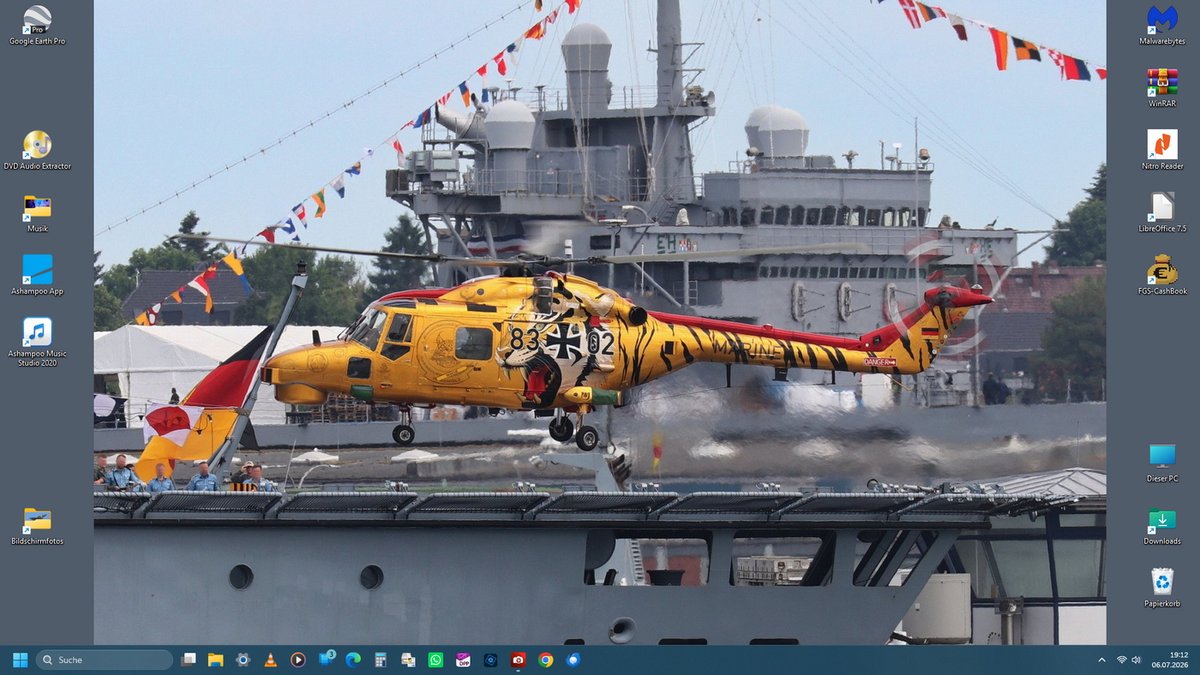 ScharnHelwin's tweet photo. Brauchte mal wieder Tapetenwechsel... #Mk88A #SeaLynx #MFG5 #Marineflieger https://t.co/mihkKVTDt9