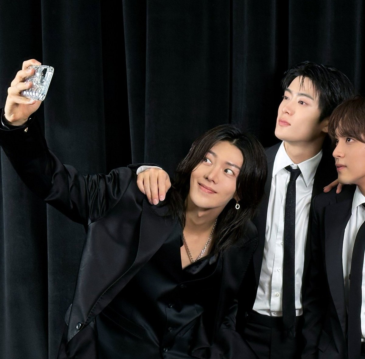 Shx_Ai_x's tweet photo. 10 years of my #YUJAE 😭
praying for many, many more 🙏🍒🍑 https://t.co/UNByuOPT0b