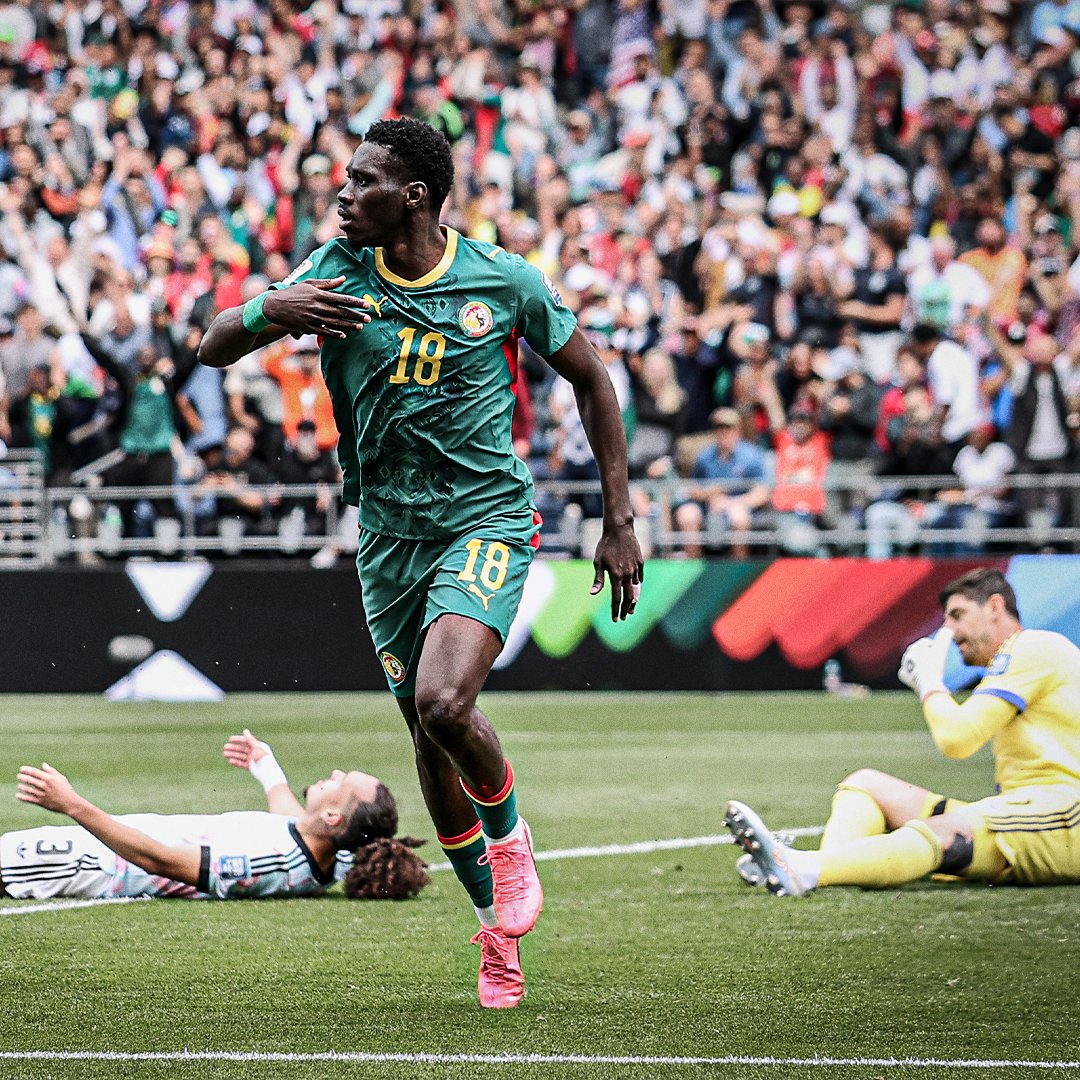 Terangaboy221's tweet photo. S E N E G A L .  ✨🇸🇳

          █          　　
          █　        
          █　                               　               
          █　                               █　                
     Talents                   Fédération https://t.co/CY79TIvF8F