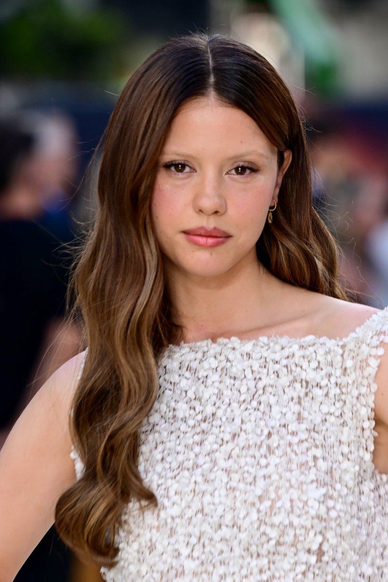 metgalacrave's tweet photo. Mia Goth attends the world premiere of "The Odyssey". https://t.co/tmJ8iTOMCw