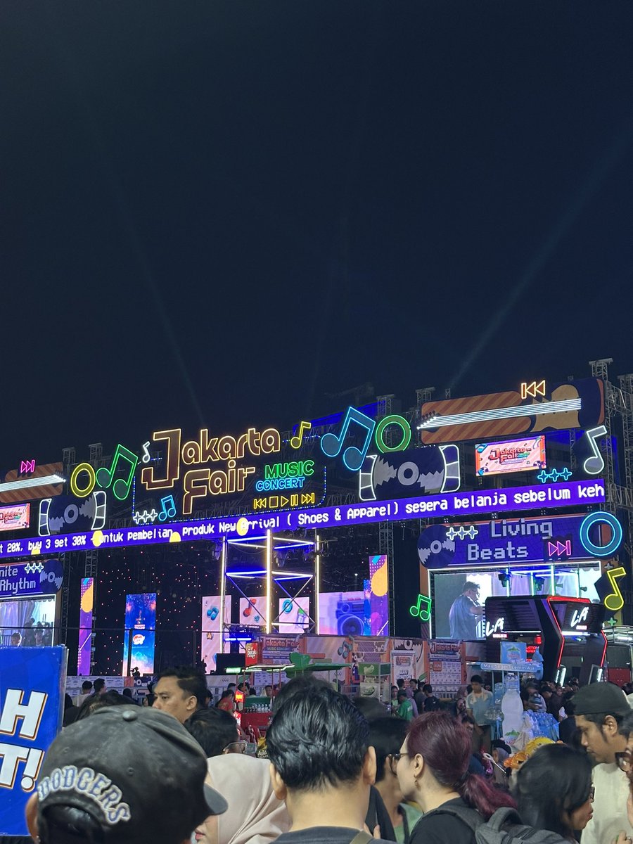 elyinhere's tweet photo. jujur ini lebih berasa pegelnya dripada yang kemarin https://t.co/1FYUHjzodg