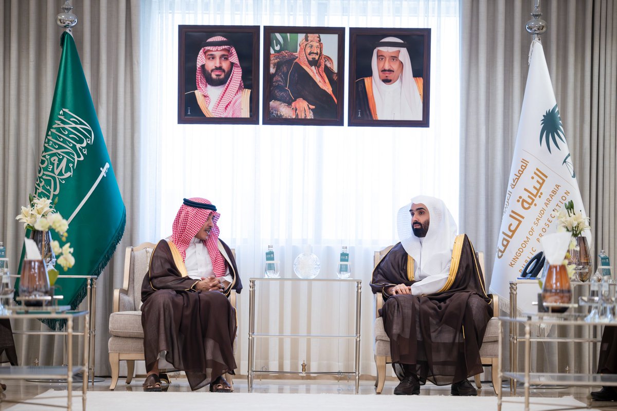 ppgovsa's tweet photo. معالي النائب العام يستقبل معالي وزير الإعلام لبحث سبل تطوير التعاون المشترك.
https://t.co/H7EFyWcjxH

#النيابة_العامة https://t.co/Fr8z7mLjOU