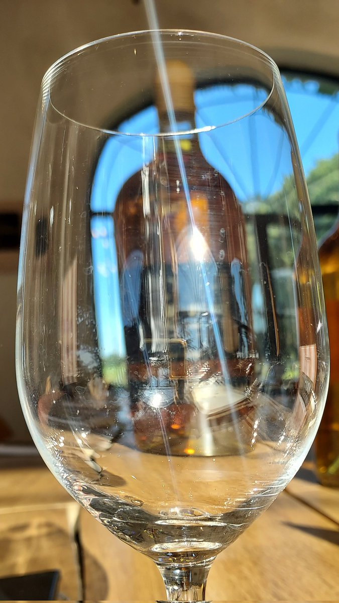 BarrMarie's tweet photo. #Sauternes 🤩😋 https://t.co/Tp71Fxd12f