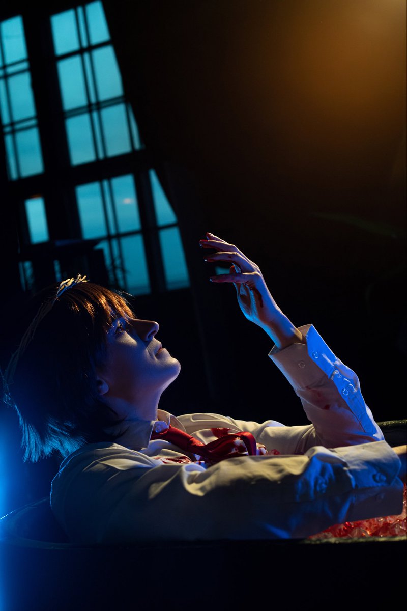1keicos's tweet photo. The world will not be destroyed by those who do evil, but by those who watch and do nothing.

Photo - @Shinori_live 
Help - @Doorts1 &amp; Sab_yo

#yagamilight #deathnote #cosplay https://t.co/RwwYyEuGR5