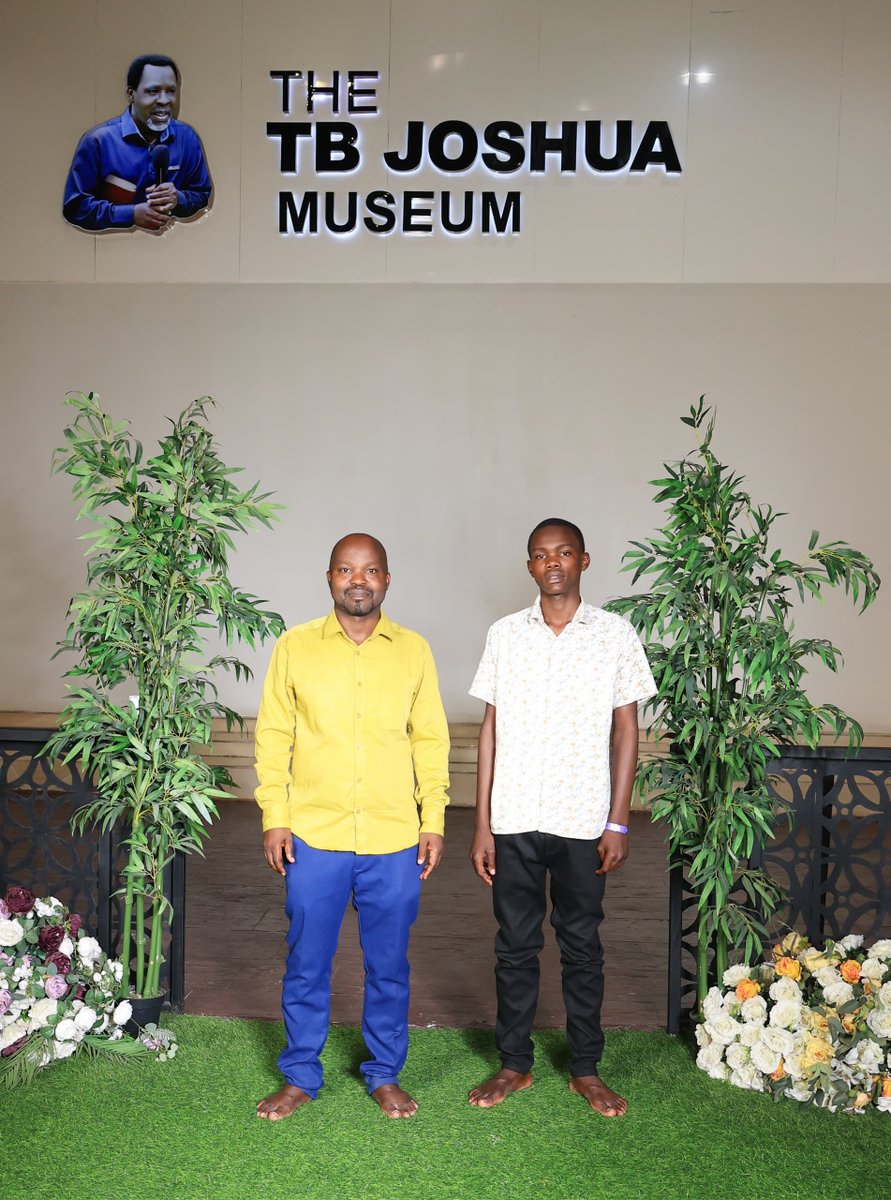 jamesmukiibi1's tweet photo. Met Pastor Evelyn @SCOAN with Elisha today.

A humble woman of God. She welcomed us, listened &amp; prayed for us.
The atmosphere changed in a second.

Elisha was scared to enter but left happy &amp; wants to go again.

Thank you Pastor Evelyn. God bless you.
- Pastor James https://t.co/HLWGmfRaiQ