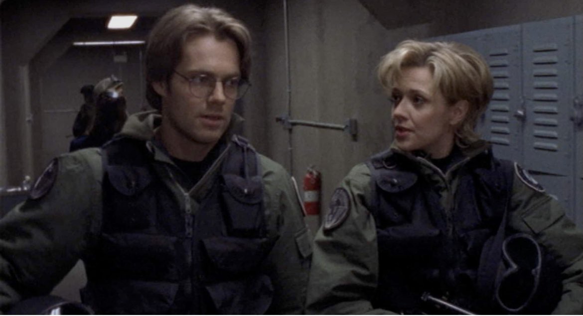 KnuckleKnee's tweet photo. @PrimeVideo Best friends. #SaveStargate https://t.co/stlb00G2Sy