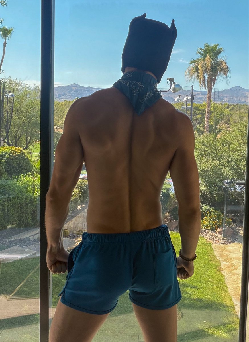 RaizuTheFox's tweet photo. Took some quick pics in @jjmalibu shorts.
These might be my new favorite shorts 🫠. https://t.co/NC5RqpejRL