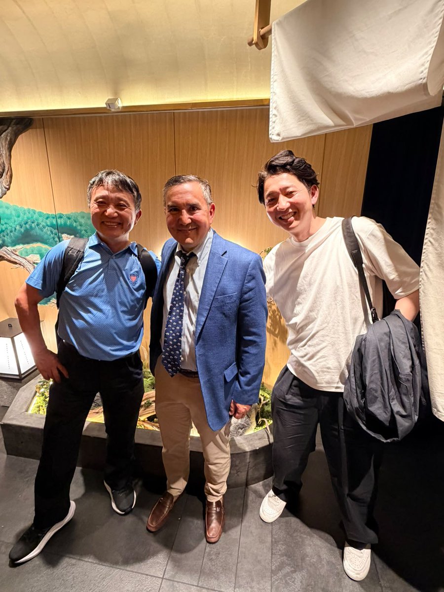 DrDerekOchiai's tweet photo. I had the honor of observing Prof. Soshi Uchida (@WakasportsMed) performing #HipArthroscopy. Advancements in the field come from all parts of the globe, and international colloboration (like with @ISHASociety) accelerate breakthroughs.
Thank you for the gracious hospitality. https://t.co/8tfO0ltDKs