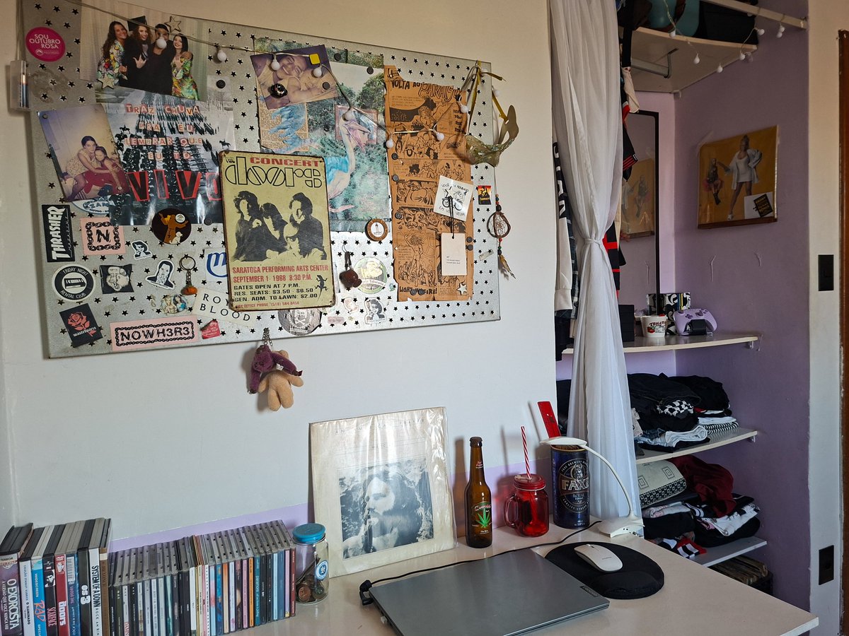 annabenezath's tweet photo. quarto de uma mulher de 27 anos https://t.co/aRJpZUSFvZ