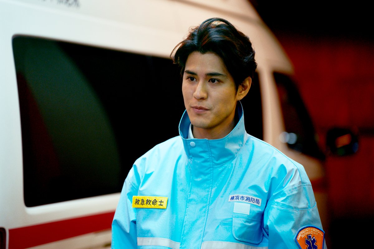 TVGweb's tweet photo. 今田美桜主演
「クロスロード ～救命救急の約束～」
今夜スタート⏰

藤本洸大が第1話の
キーパーソンとして登場❗️

今田、磯村勇斗、寛一郎ら
キャスト陣による電波ジャックも⚡

若き救命医×救急隊員×警察官…
クロス医療ドラマがついに開幕🩺

https://t.co/79C3zgQ9Dp

#ドラマクロスロード https://t.co/jOEnH9GZ53
