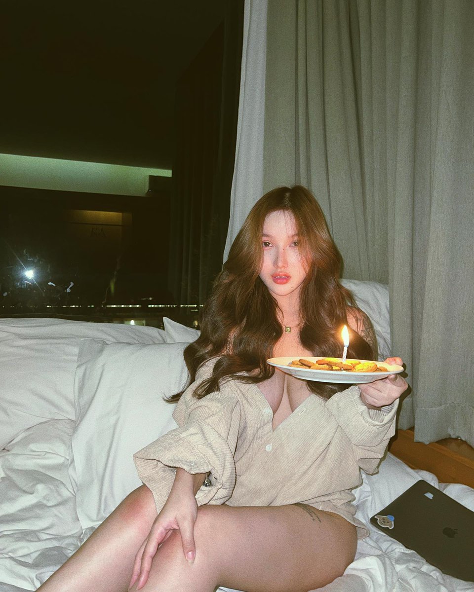 waxgers's tweet photo. เงี่ยนมากหาคนคอล
#fypシ゚viral #trend #EnemiesWithBenefitsFinalEP #สาวสวย #สาวเต้น #น่ารัก #เต้น https://t.co/hse5Tl6I0N