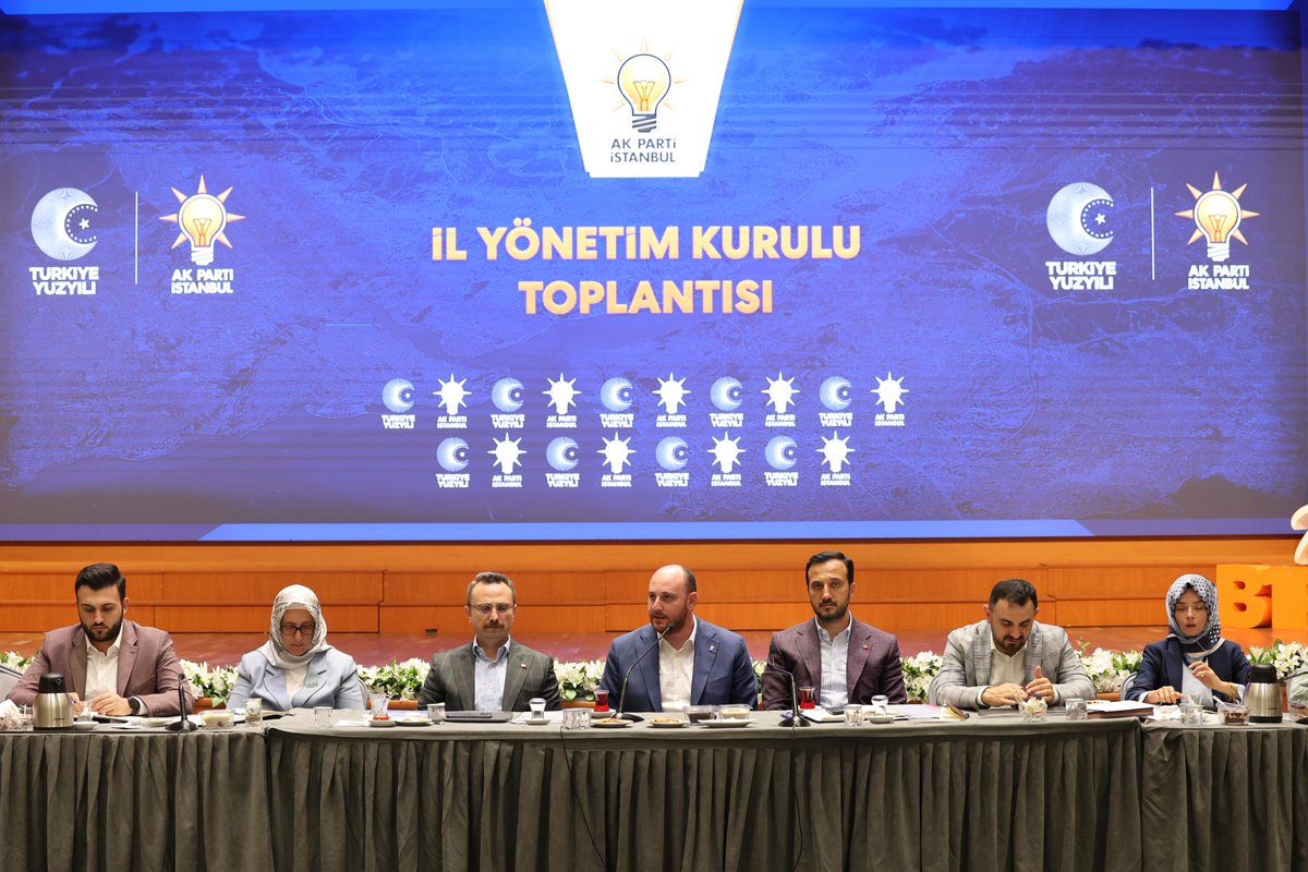 abuyukgumus's tweet photo. İstanbul’da İl Yönetim Kurulu Toplantımızı gerçekleştirdik.

Şehrimizin ve teşkilatımızın gündemini istişare ederek önümüzdeki dönemde yürüteceğimiz çalışmaları değerlendirdik.

İstanbul’umuzun her mahallesinde, her sokağında milletimizle gönül gönüle çalışmaya devam edeceğiz. https://t.co/tSkh7Lsdi6