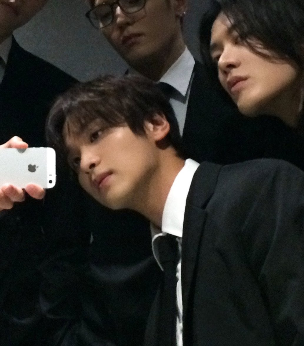 tastesuns's tweet photo. Haechan dilihat lihat mirip lee min ho sumpah difoto ini😭😭 lee donghyuck lee min ho https://t.co/0AM7wtPWWQ