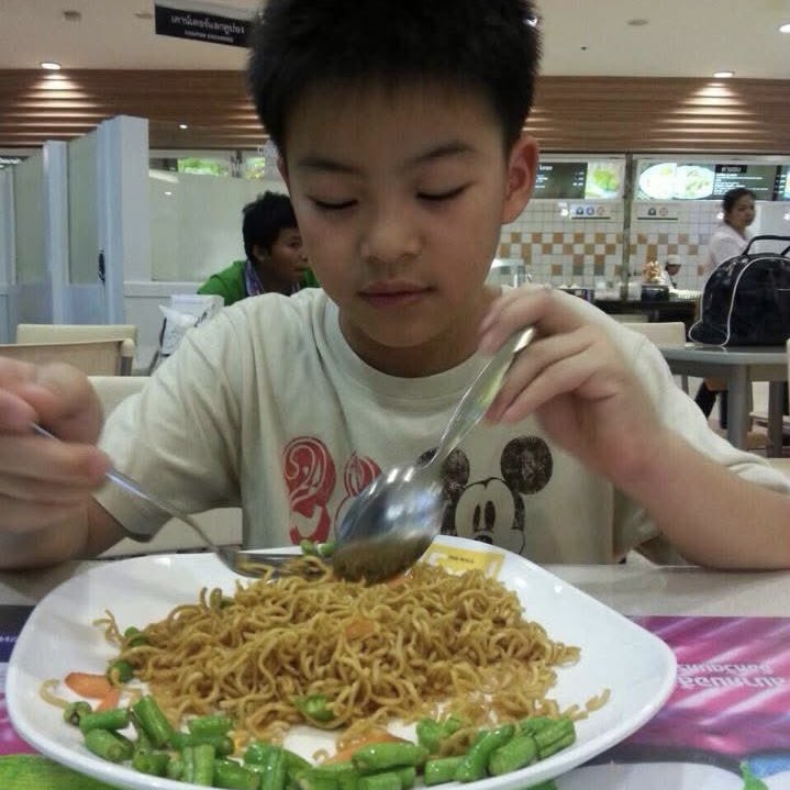 spn__kw's tweet photo. พี่ม้าคไม่กินผักหย๋อ                     เก๊าก็เหมือนกัน https://t.co/7Vmf2CvjJg