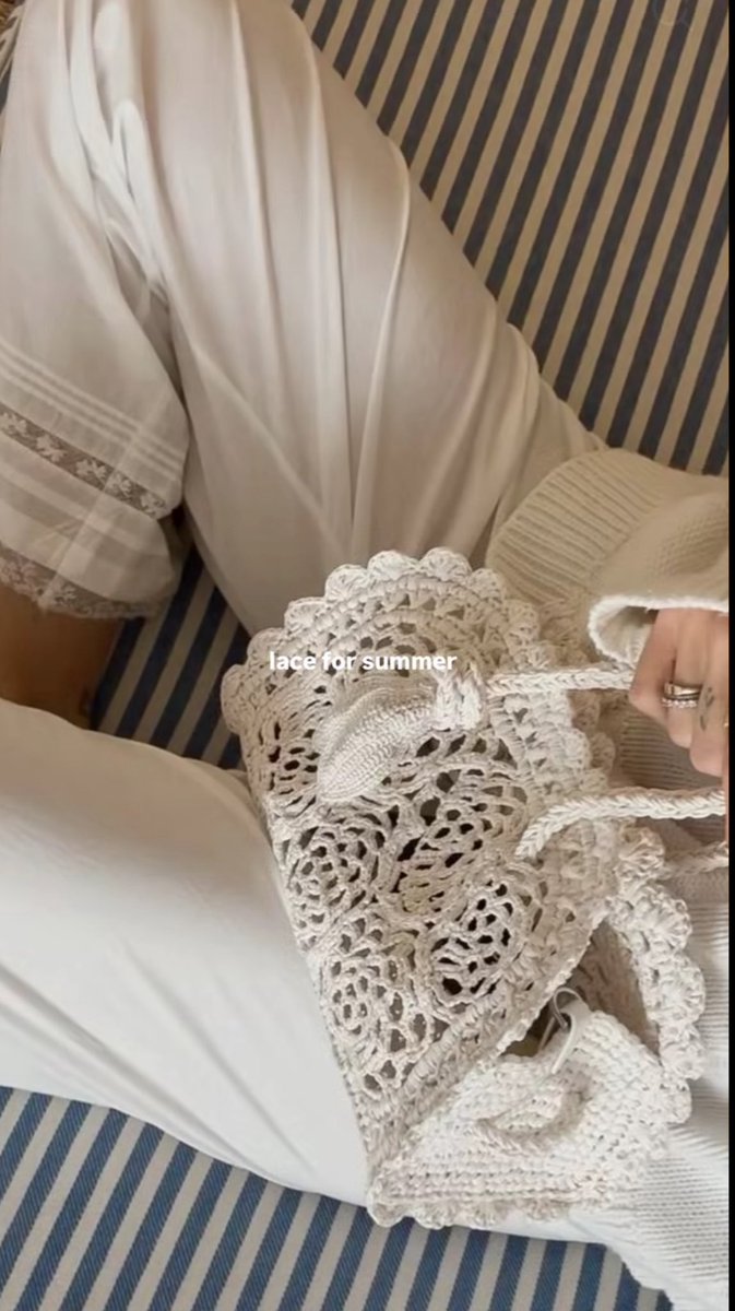 EvaLovesDesign's tweet photo. Summer lace https://t.co/CZBhXRvyGC