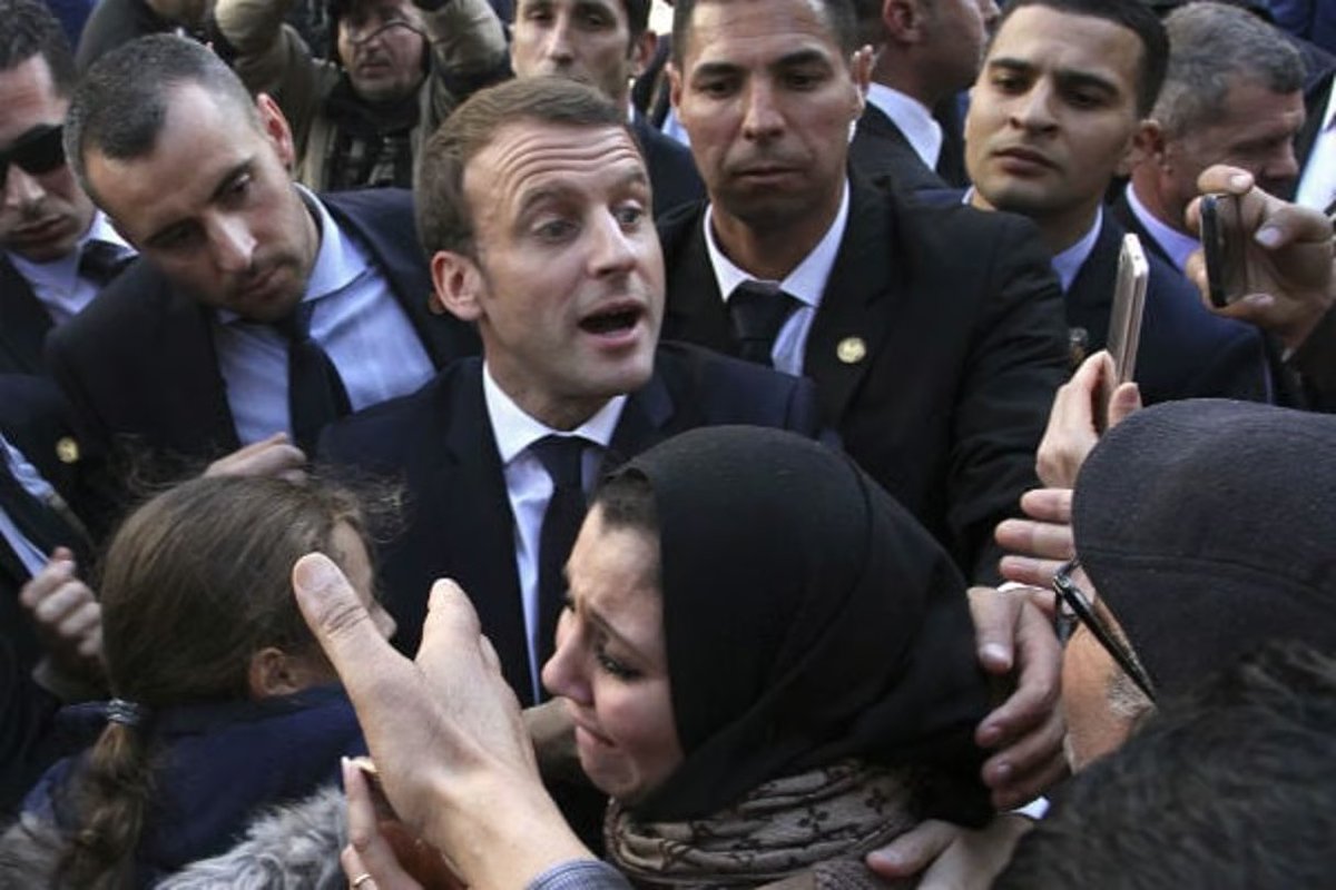 _Shadock_'s tweet photo. @stark92ii @TalhaAhmad81 la preuve en images - 132 ans - 14500000 chouhada et voila ce que ca donne (Macron - Alger 2017) si apres ca tu l'ouvres encore, je ne peux plus rien pour toi c direct l'hosto ! https://t.co/sQZZDHNZx6
